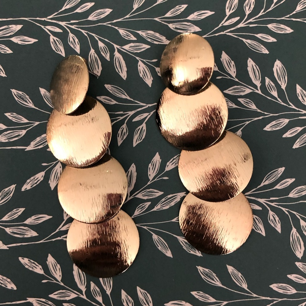 Gold earrings